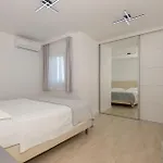 Lovely In With Sauna Tatil Evi Poljica (Makarska)